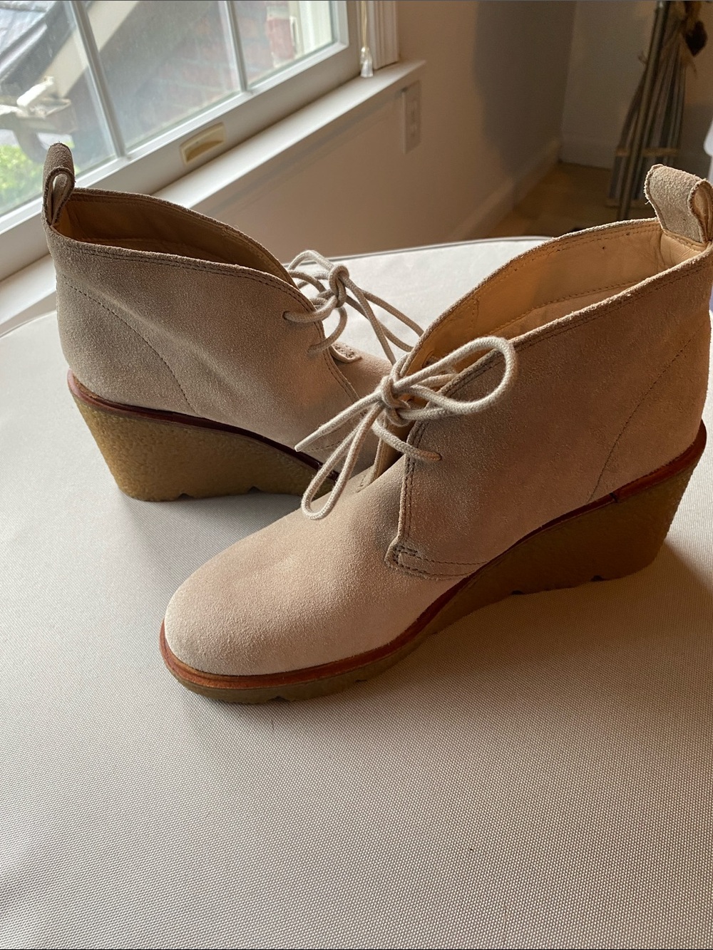Clarks Light Beige Suede Lace-Up Wedge Booties - size 9